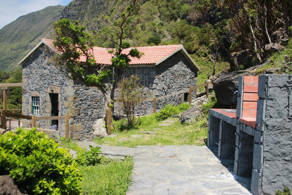 Moinho Da Cascata Vila Faja Grande Quarto foto